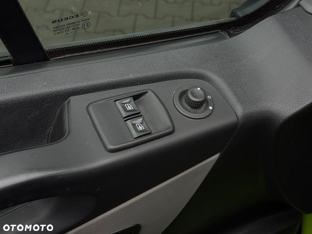 Renault Trafic - 10
