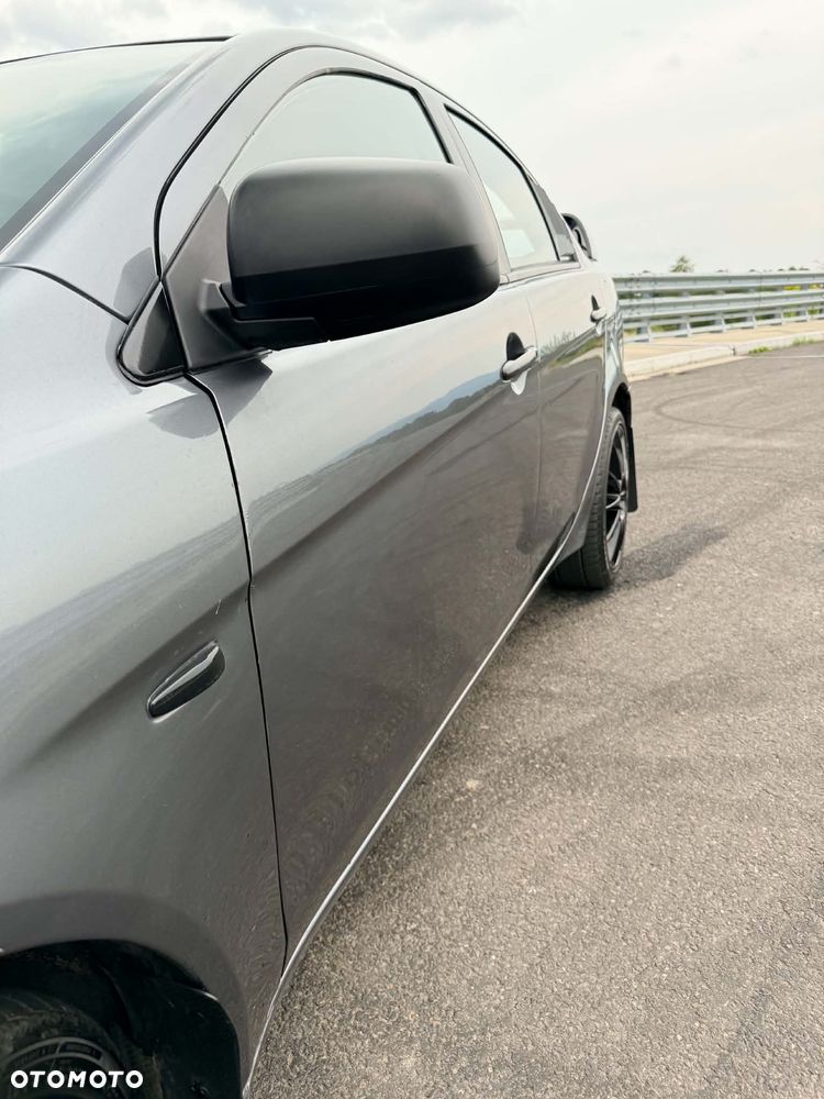 Mitsubishi Lancer - 20