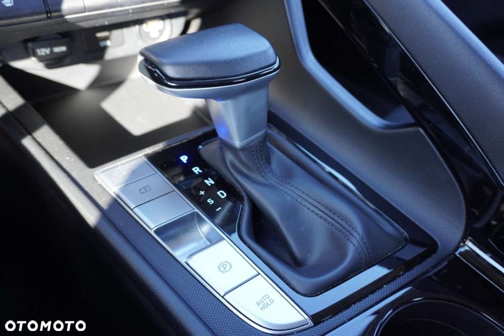 Hyundai Elantra - 17