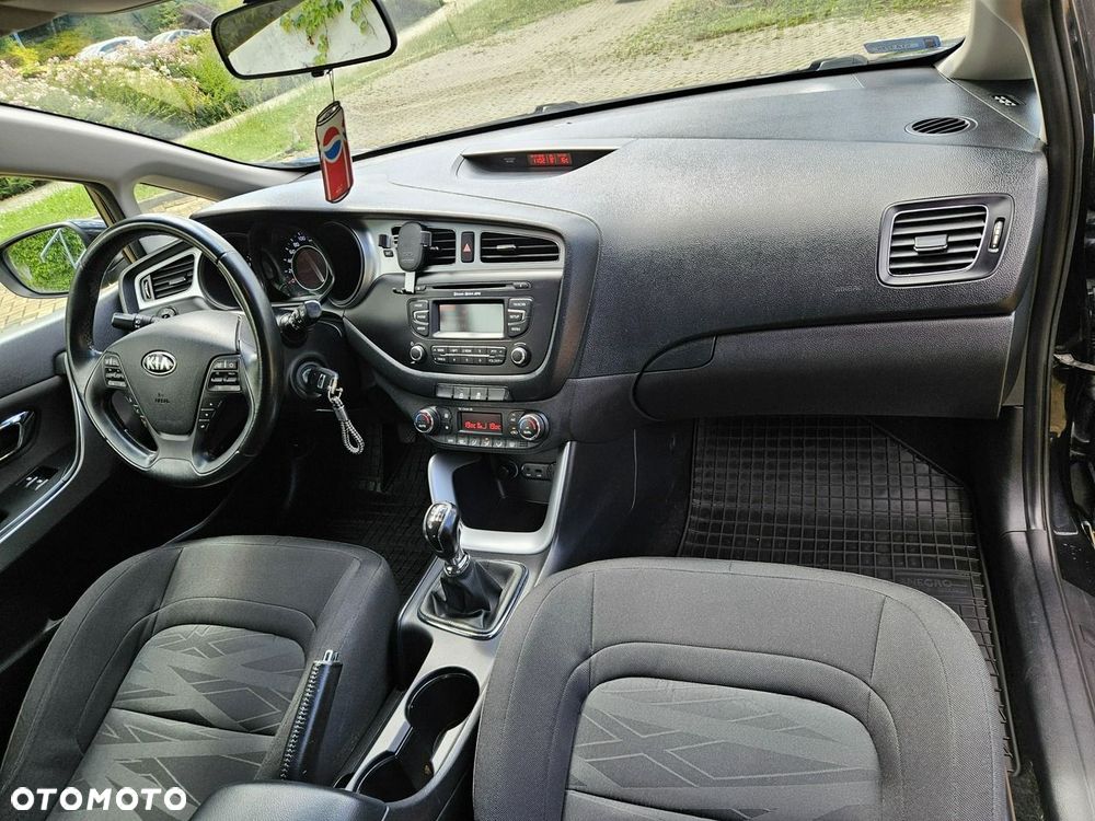Kia Ceed - 14