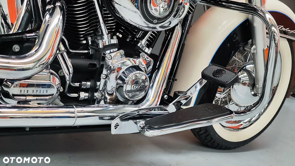 Harley-Davidson Softail Deluxe - 28