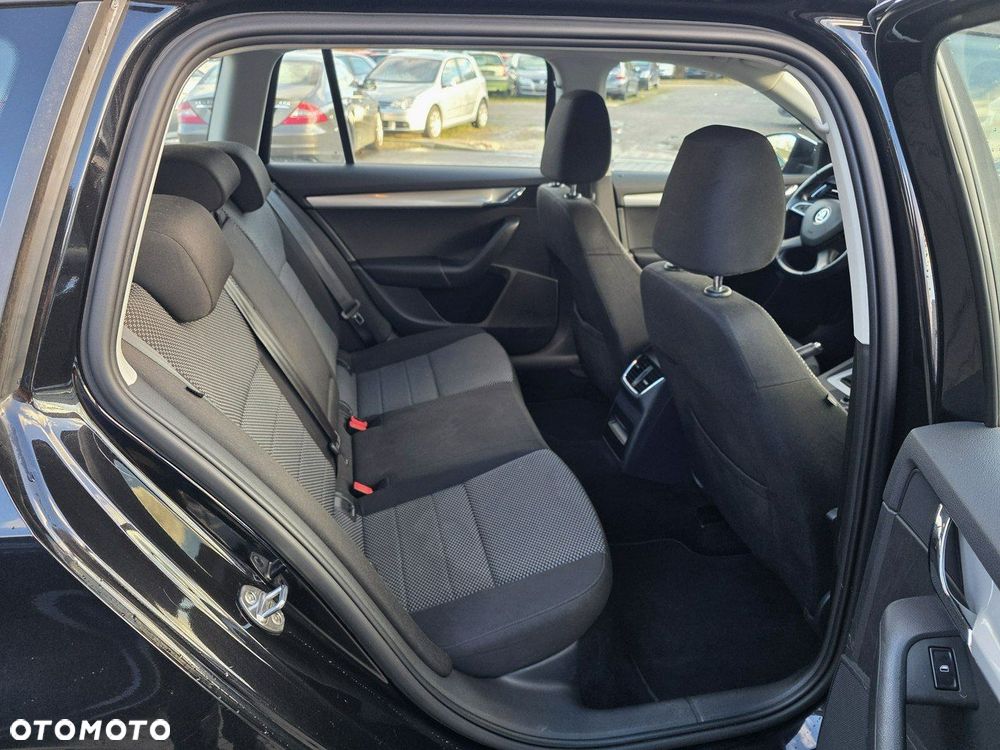 Skoda Octavia 1.6 TDI Greenline - 23