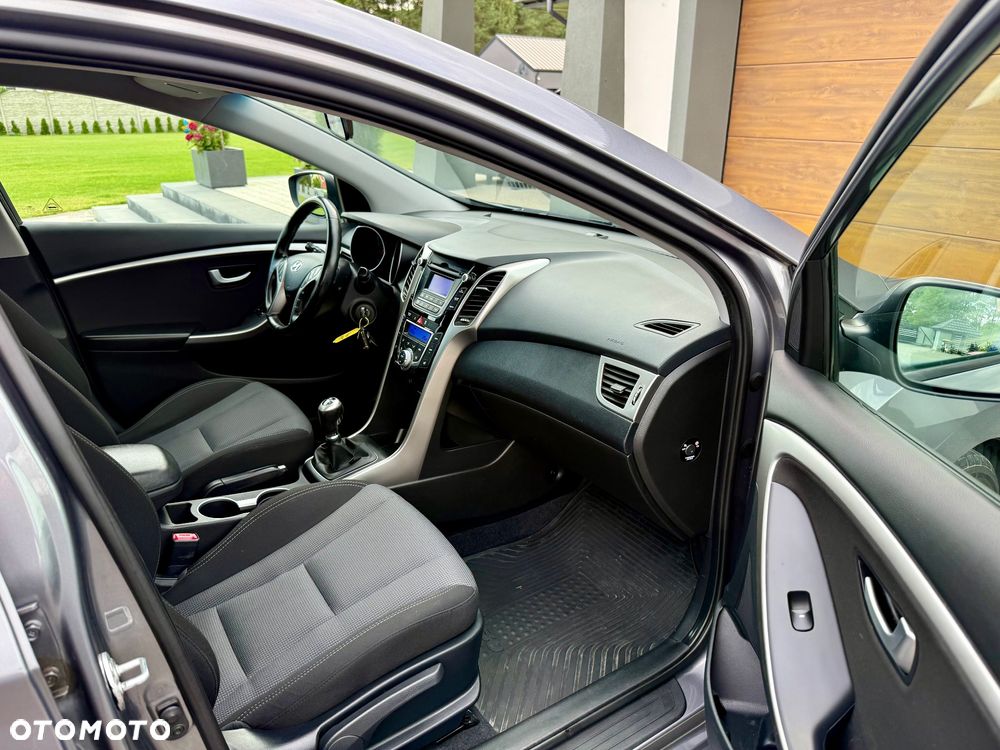 Hyundai i30 i30cw 1.6 CRDi Intro Edition - 21