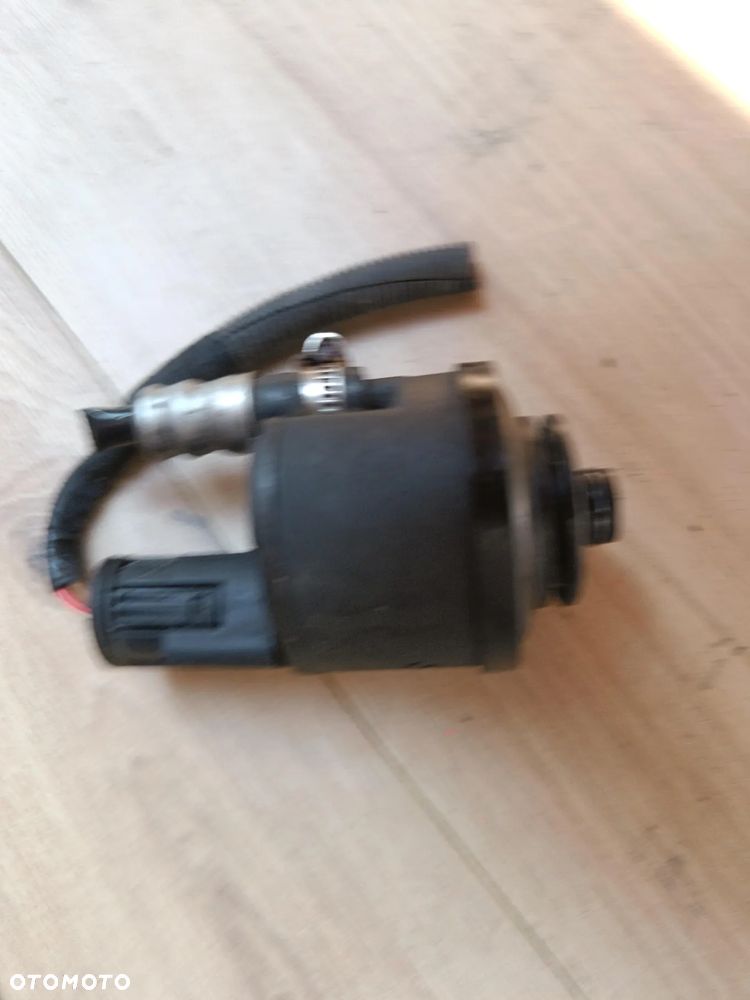 BMW E60 E90 F10 2.0D 2.5D 3.0D PODGRZEWACZ PALIWA 3 PINY 7808634 - 3