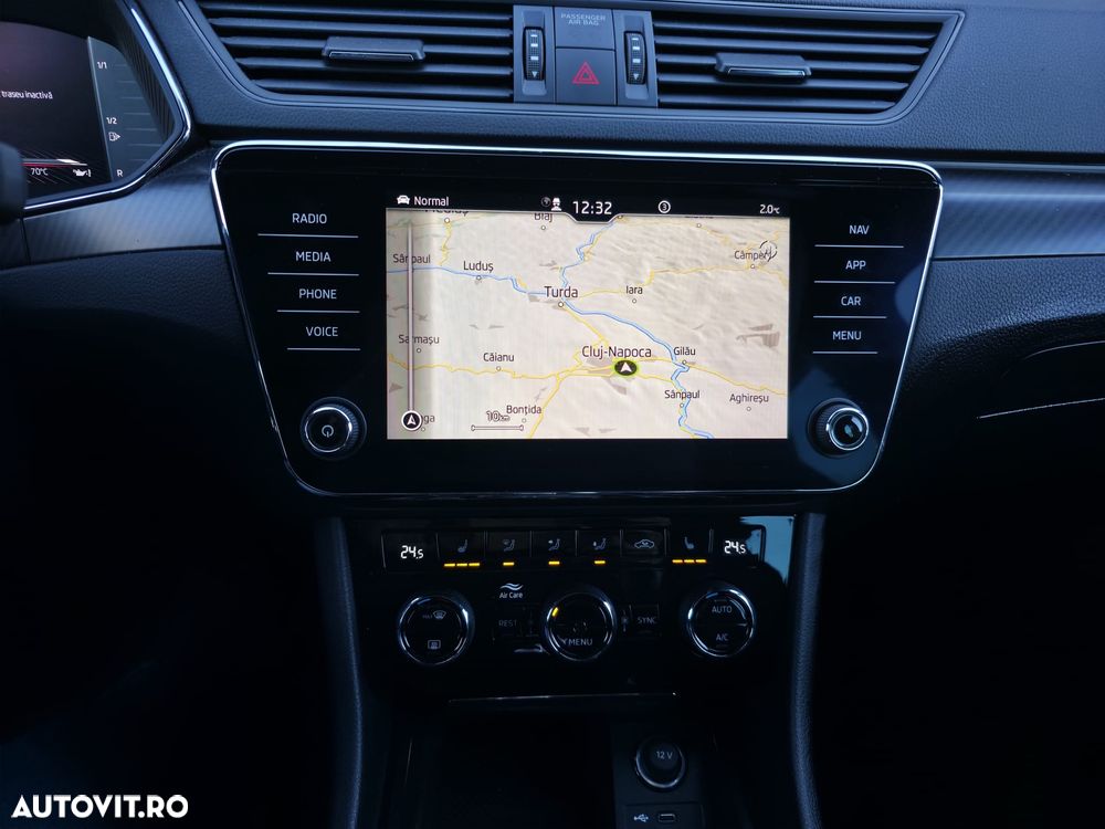 Skoda Superb Combi 2.0 TDI DSG SportLine - 15