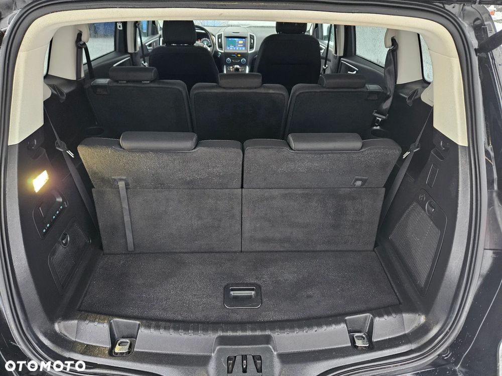 Ford S-Max 1.5 EcoBoost Titanium - 4