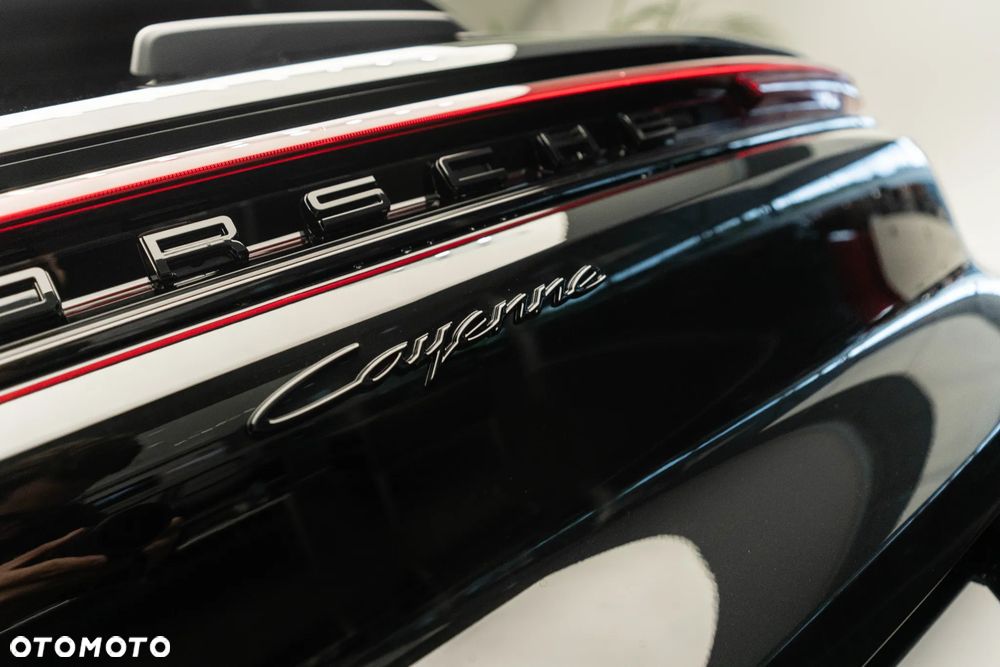 Porsche Cayenne E-Hybrid PHEV Black Edition - 37