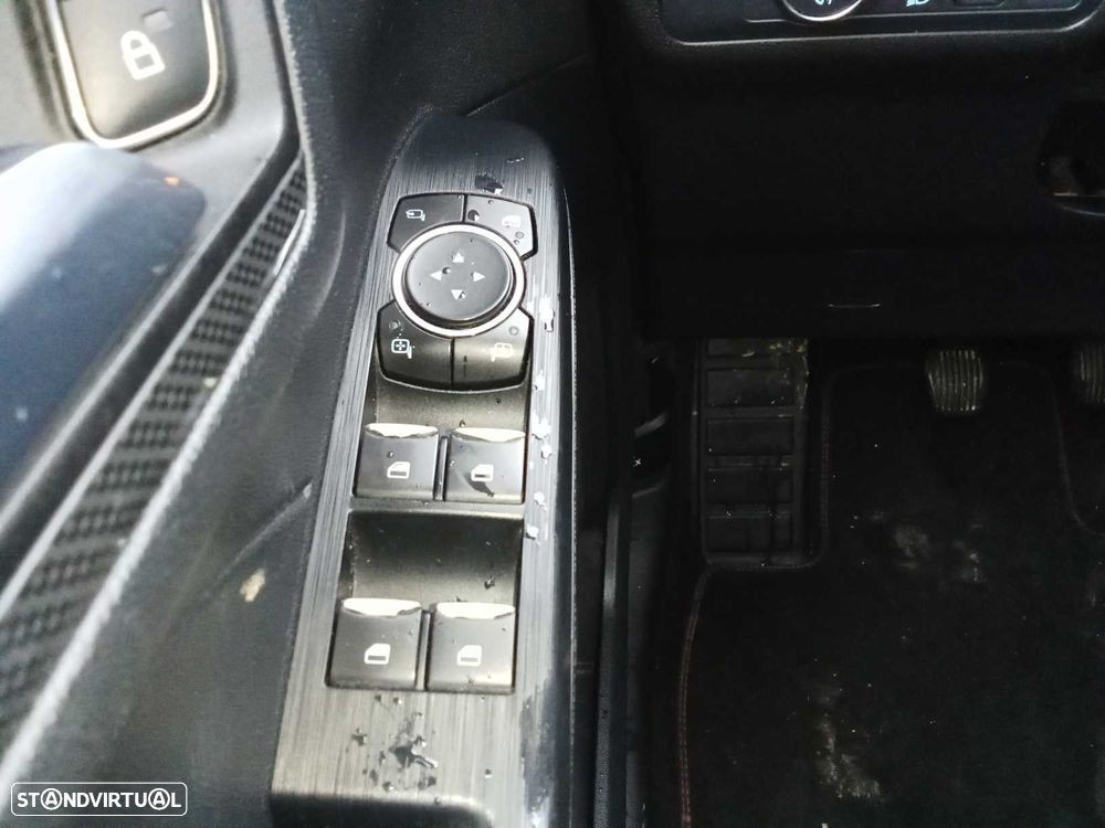 Ford Kuga 1.5 EcoBoost ST-Line - 20