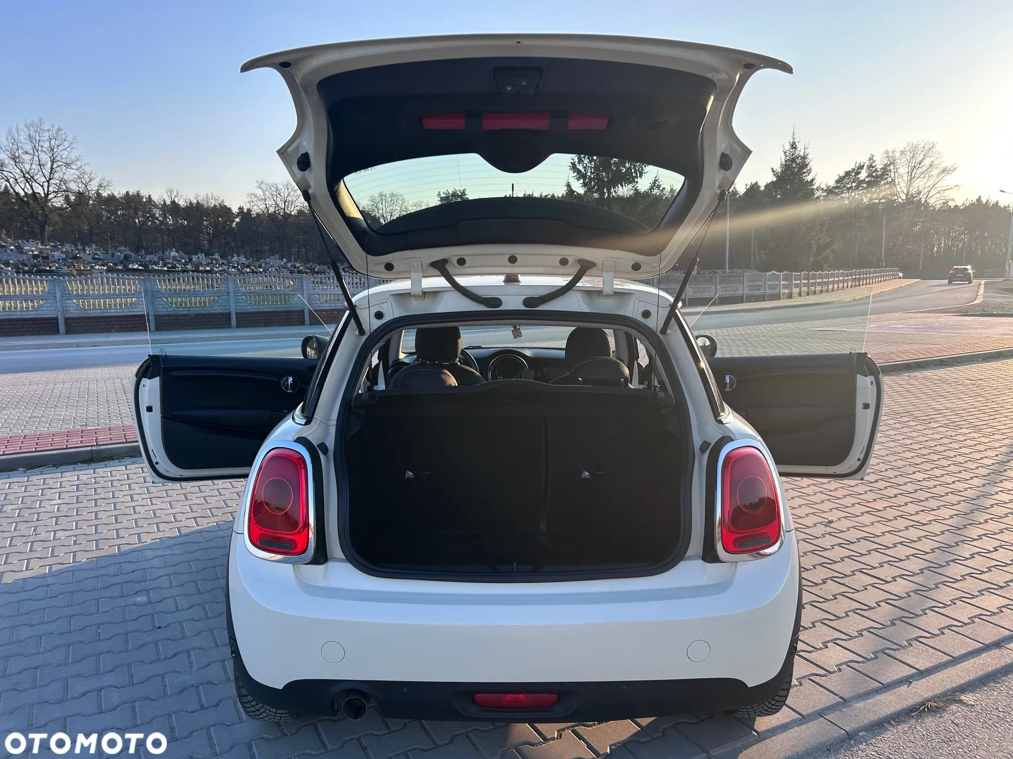 MINI ONE D - 7