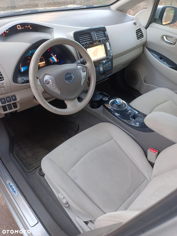 Nissan Leaf 24kWh Tekna - 8