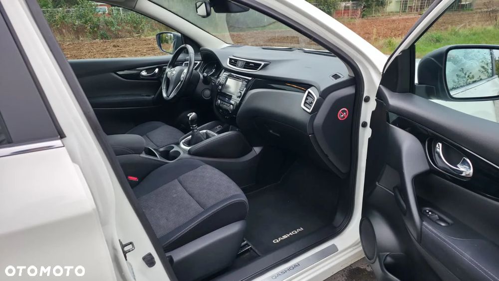 Nissan Qashqai 1.5 dCi Visia EU6 - 17