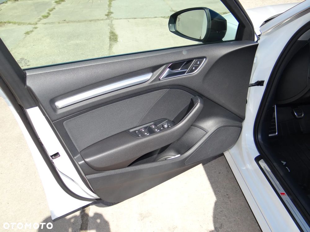 Audi A3 Sportback - 17