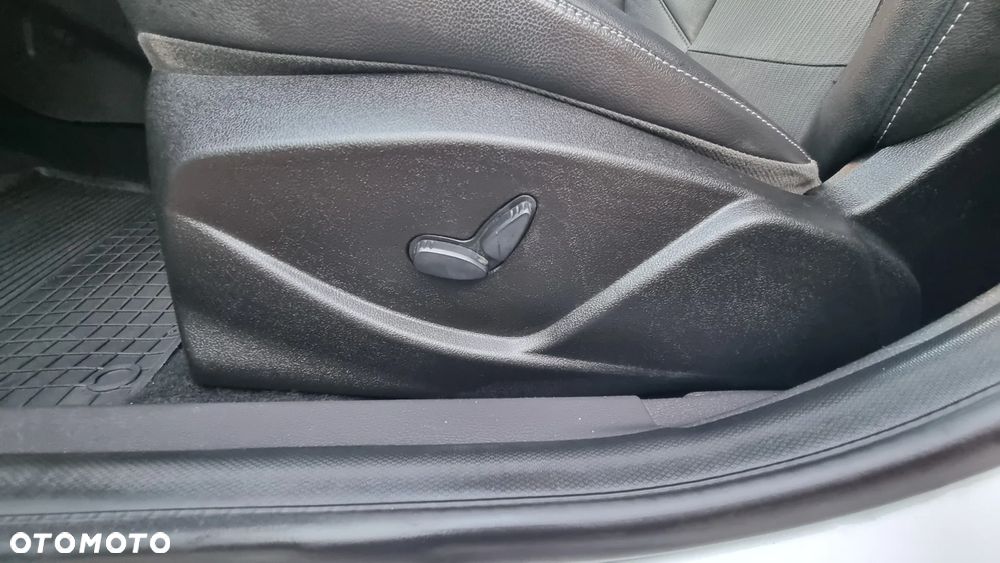 Ford Focus 1.6 Ti-VCT Titanium - 14