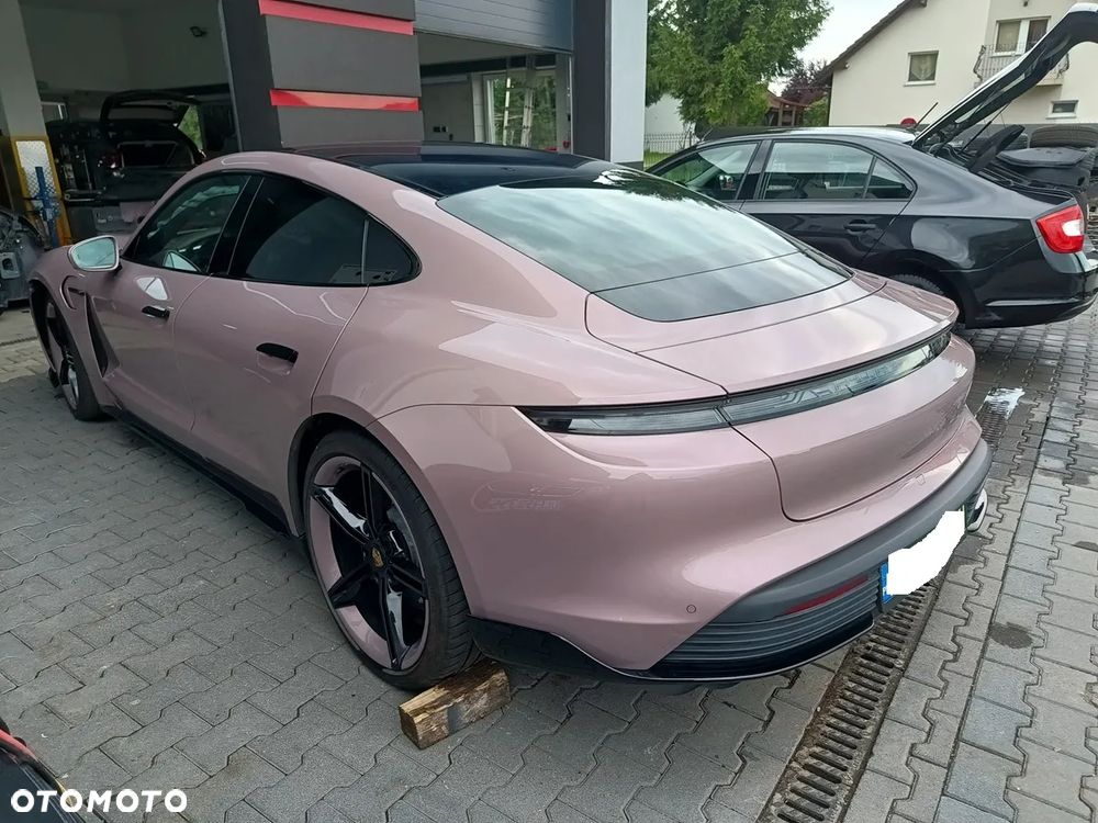 Porsche Taycan 4S - 3