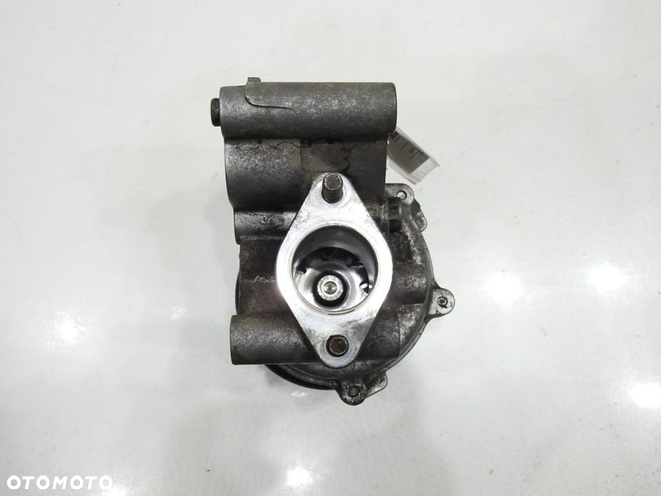 POMPA WODY MITSUBISHI ASX 1.8 DID - 6