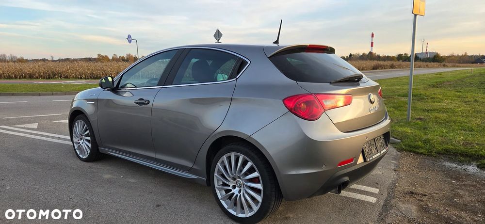 Alfa Romeo Giulietta 1.4 TB 16V Turismo - 4