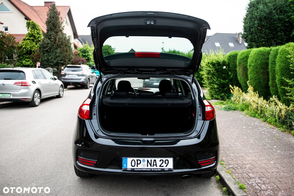 Kia Ceed 1.6 GDI ISG Platinum Edition - 14