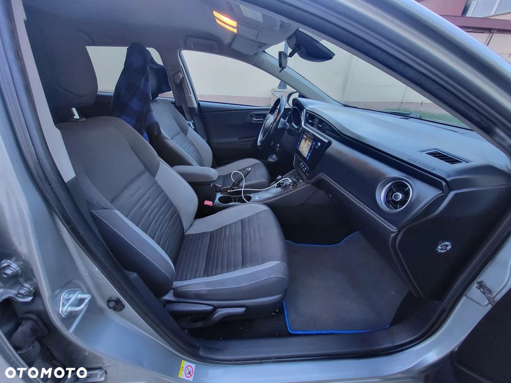 Toyota Auris 1.8 HSD Luna - 18