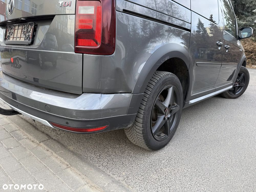 Volkswagen Caddy 2.0 TDI Alltrack - 12