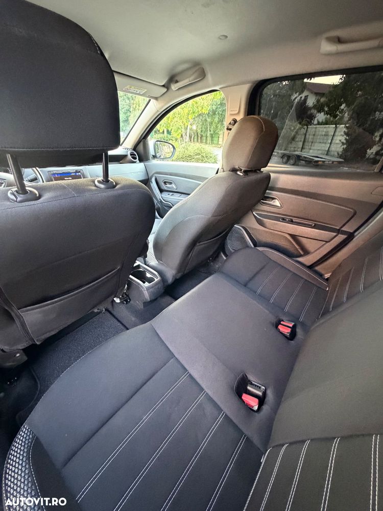Dacia Duster 1.6 4x2 Laureate - 10