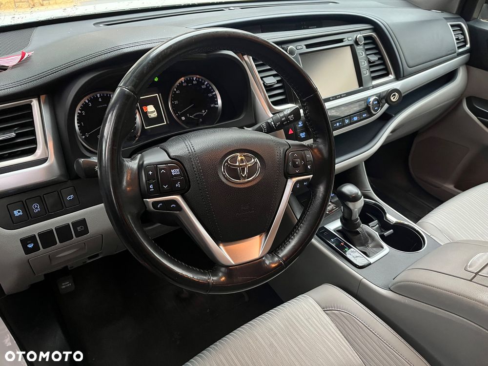 Toyota Highlander - 6