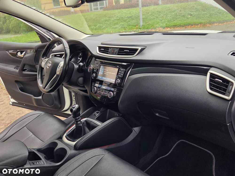 Nissan Qashqai 1.6 dCi DPF 4x4 Start/Stop 360 - 31