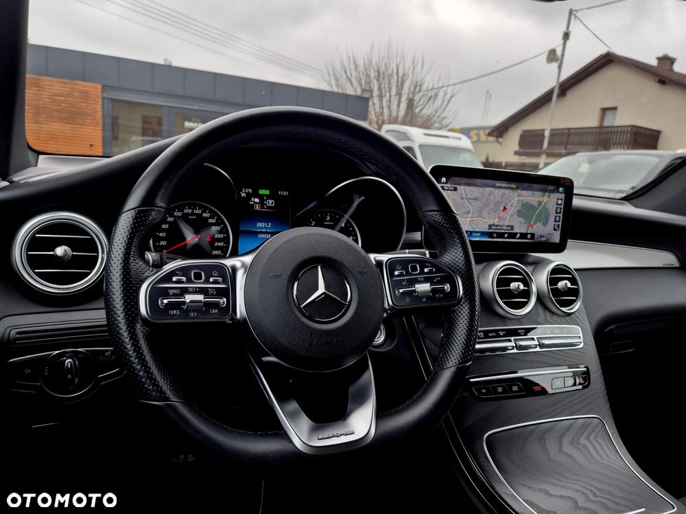 Mercedes-Benz GLC - 11