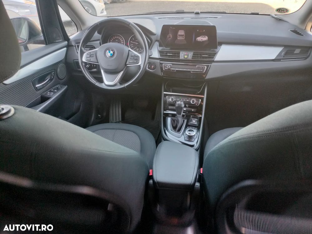 BMW Seria 2 218i Aut. - 26