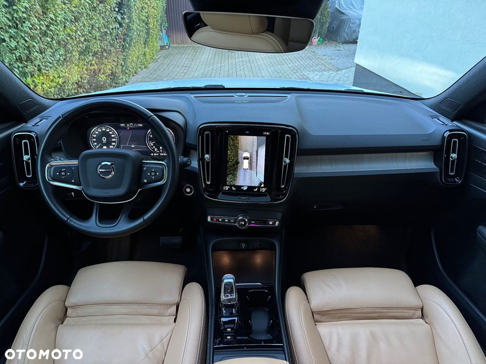 Volvo XC 40 B4 B AWD Geartronic Inscription - 14