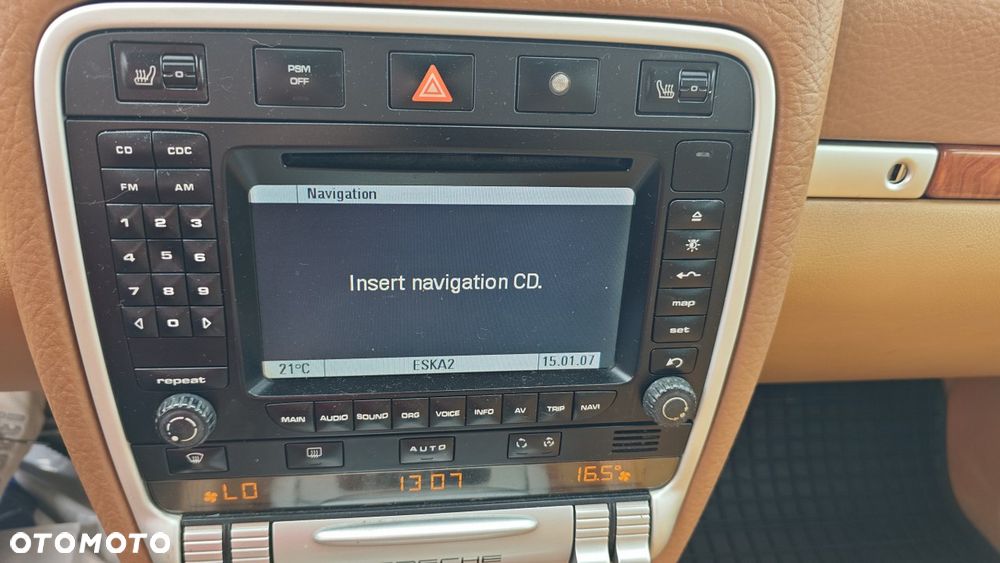 Porsche Cayenne - 30