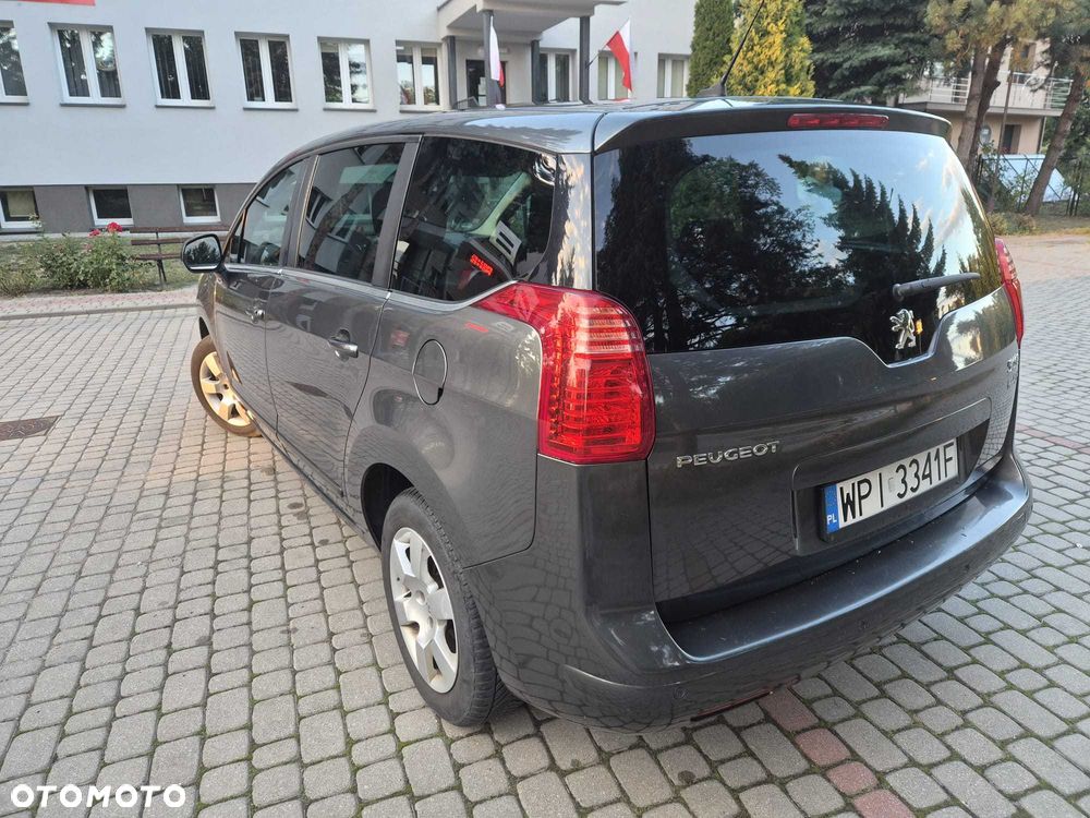 Peugeot 5008 - 2