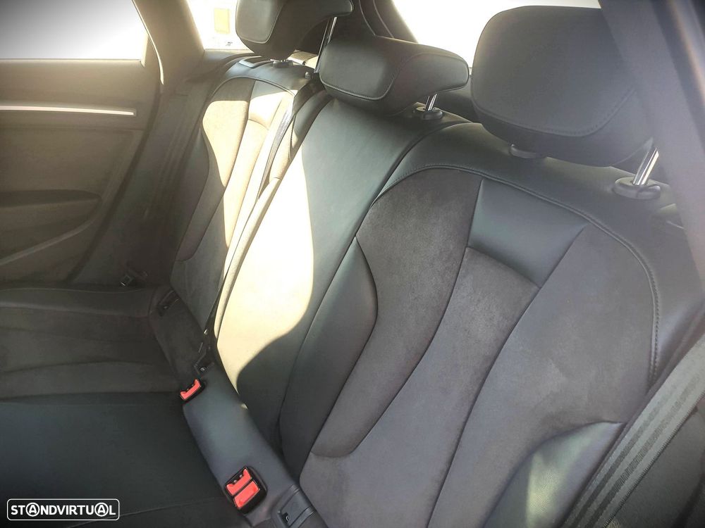 Audi A3 Sportback 1.6 TDI S-line - 42