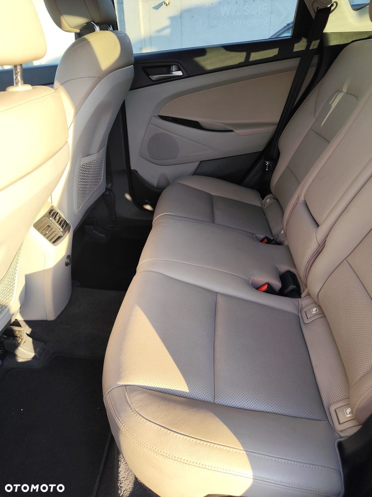 Hyundai Tucson - 8
