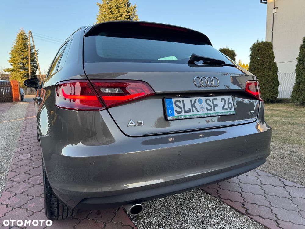 Audi A3 Sportback 1.6 TDI S tronic design - 8