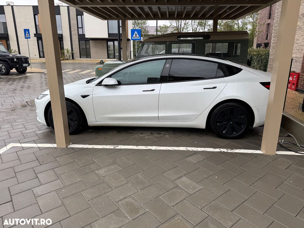 Tesla Model 3 AWD Long Range - 3