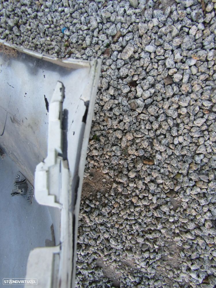 Para-choques tras Mercedes classe A ano 2014  original - 11