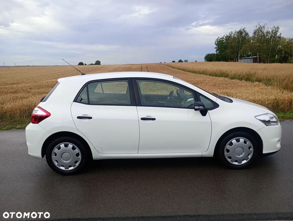 Toyota Auris 1.33 Dual-VVT-i Life - 18