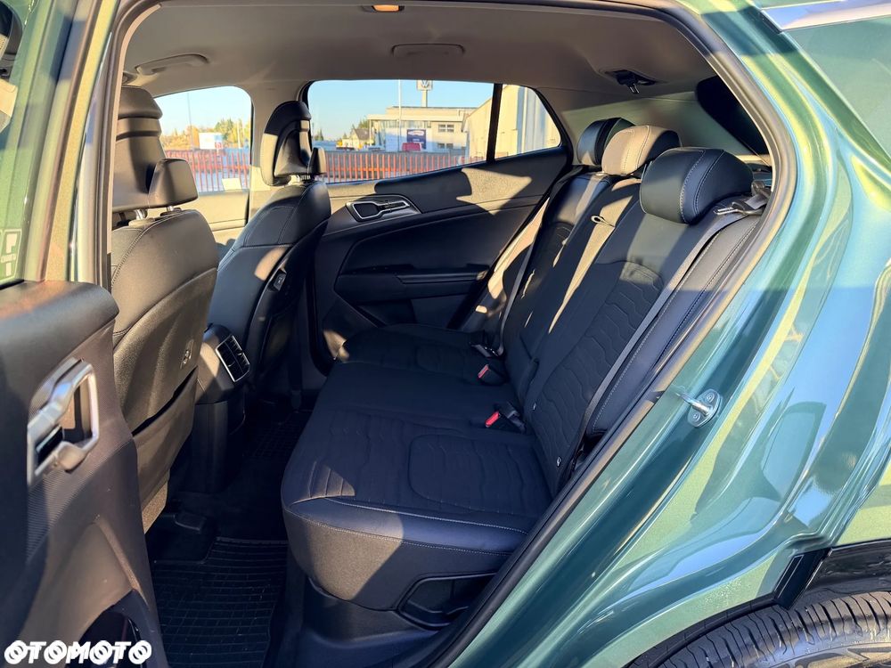 Kia Sportage 1.6 T-GDI HEV Business Line 4WD - 16