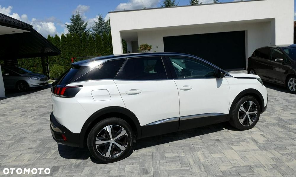 Peugeot 3008 1.2 PureTech GPF Crossway S&S EAT8 - 16