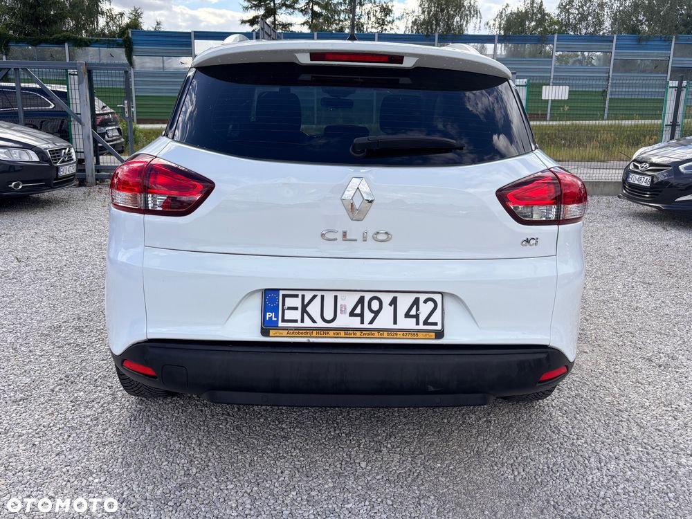 Renault Clio - 8