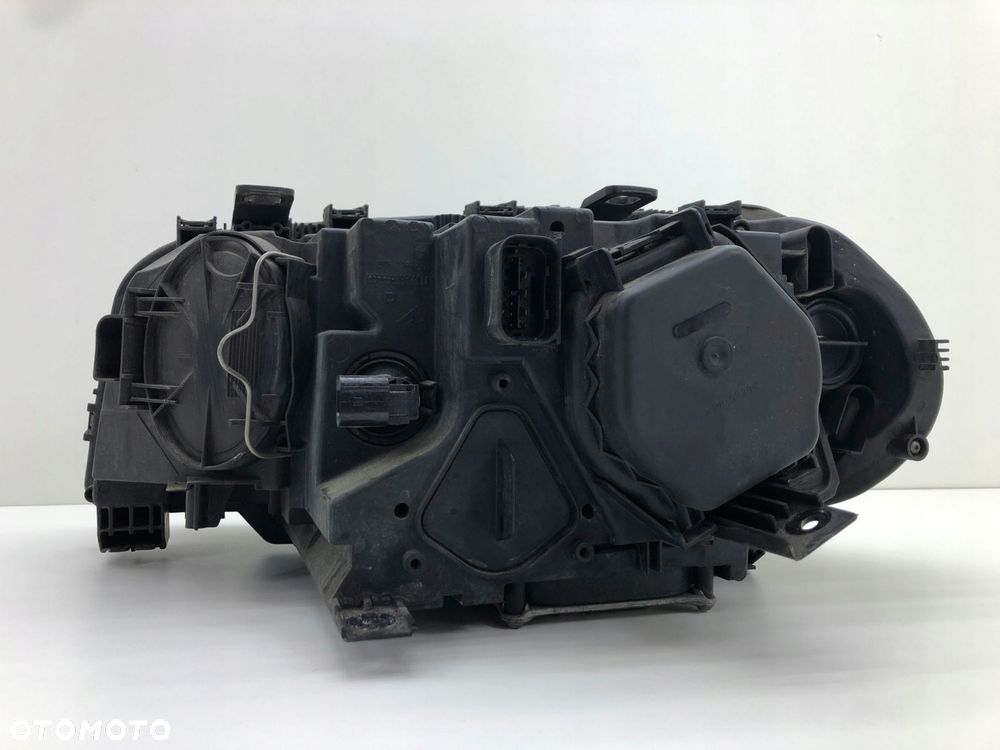 BMW E83 X3 LCI PRAWA XENON LAMPA DYNAMIC SKRĘTNA KOMPLETNA EUROPA 7162194 - 7
