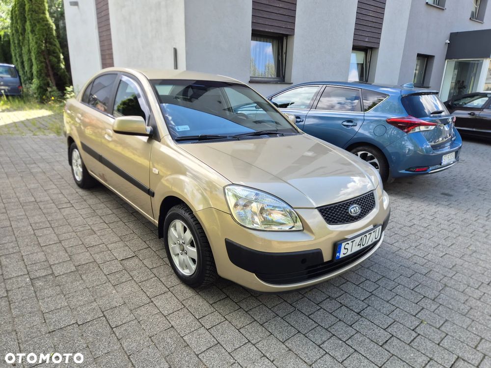 Kia Rio 1.4 (abs) / Comfort - 3