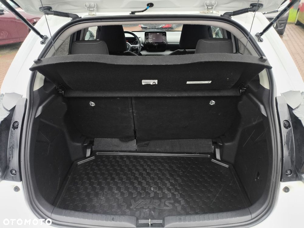 Toyota Yaris - 13
