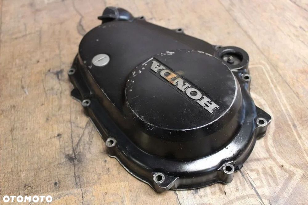 POKRYWA DEKIEL SILNIKA HONDA VF400 F - 4