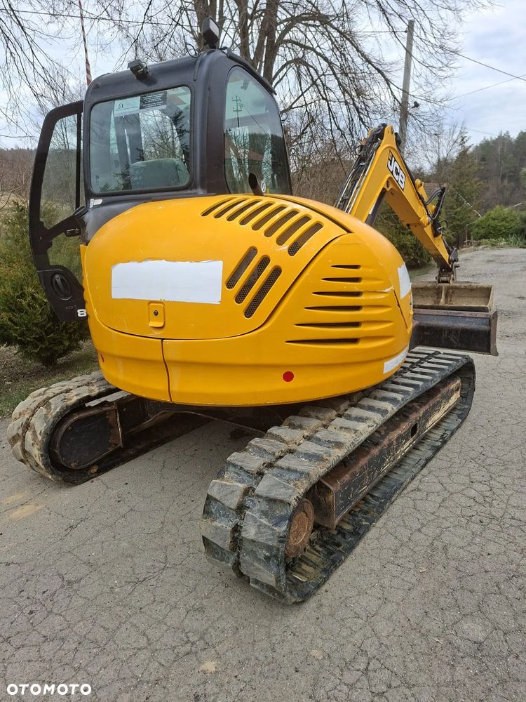JCB 8085 - 4