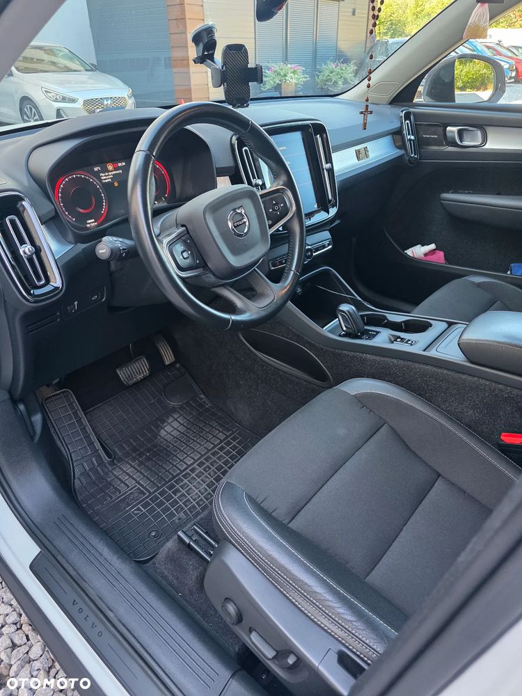 Volvo XC 40 D3 SCR Momentum - 14