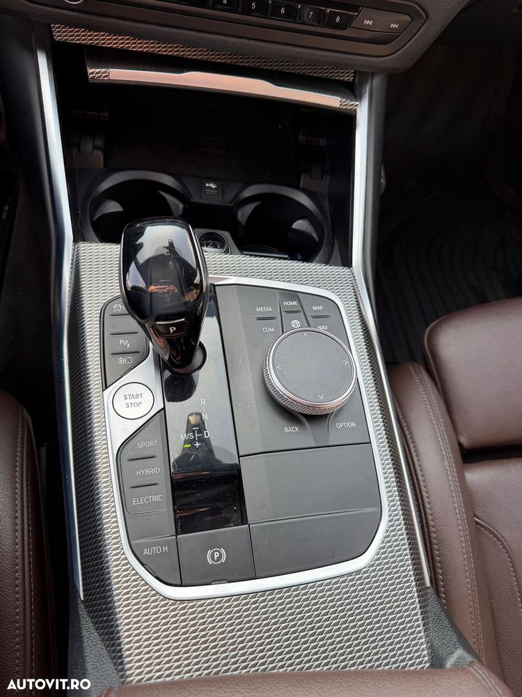 BMW Seria 3 320e AT PHEV - 23