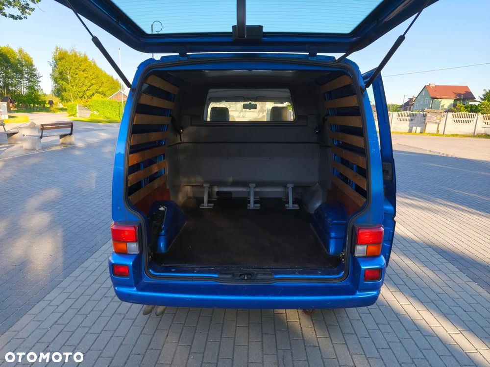 Volkswagen Transporter - 8