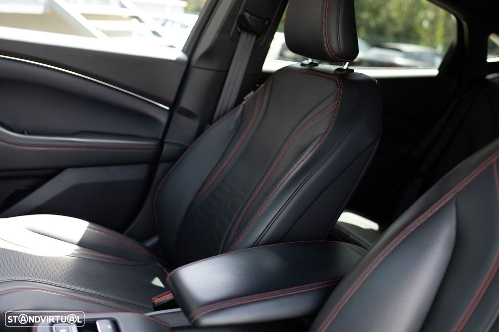 Ford Mustang Mach-E 75.7 kWh Premium AWD - 13