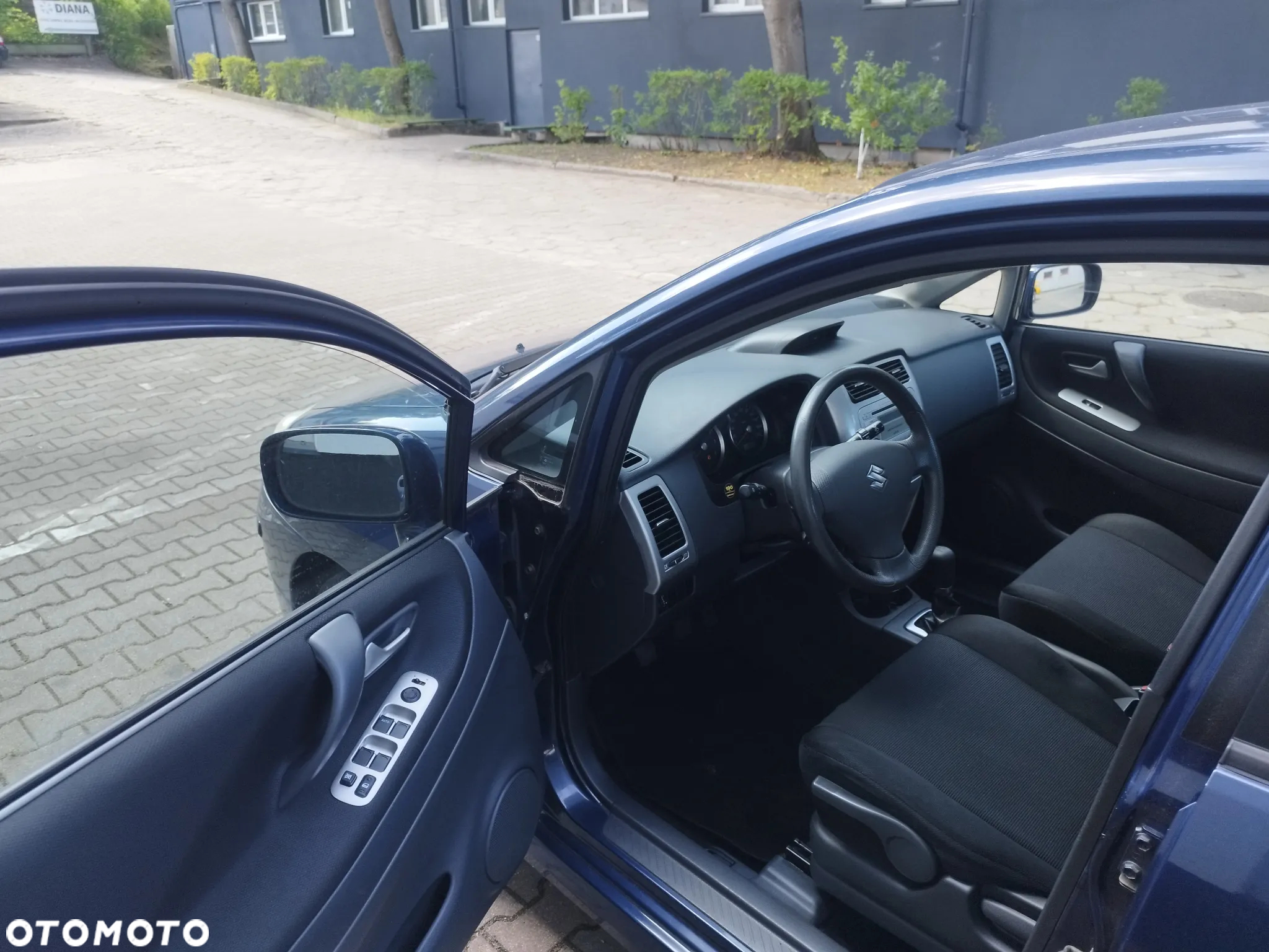 Suzuki Liana 1.6 - 11